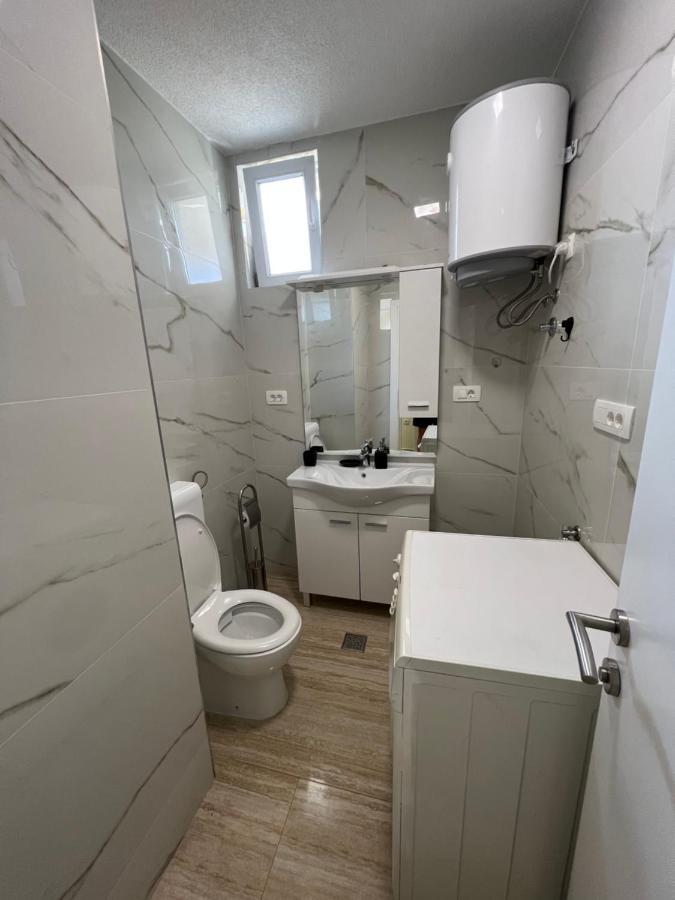 Apartment Vujcic Donji Okrug  Eksteriør billede