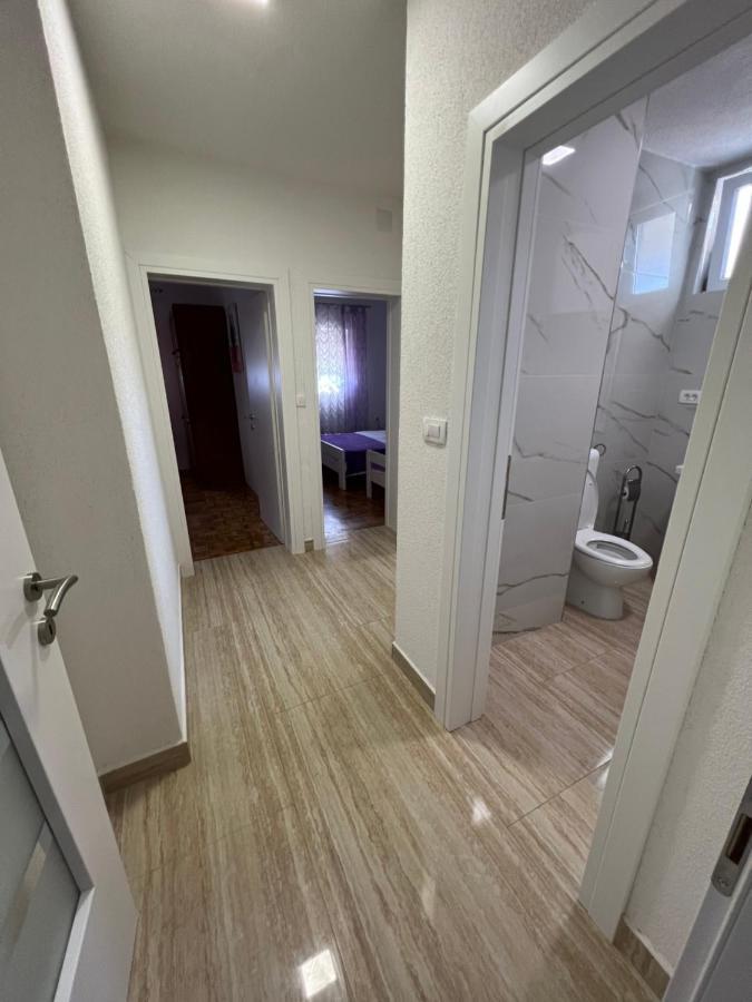 Apartment Vujcic Donji Okrug  Eksteriør billede