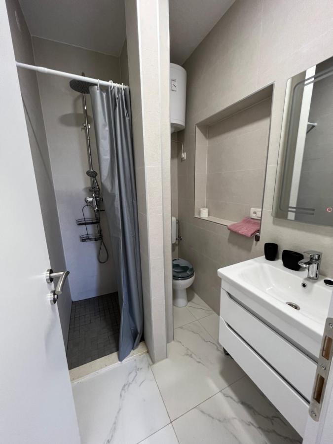 Apartment Vujcic Donji Okrug  Eksteriør billede
